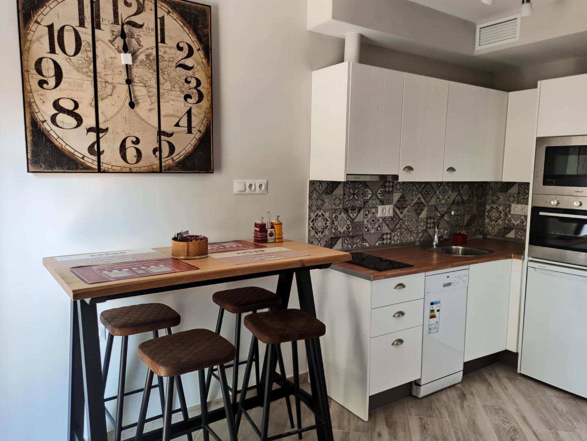 Barcelo 21, Parking On Request, Atico With Terrace & Studio With Patio, Center, Breakfast Included, Quite Neighborhood, Bc 말라가 객실 사진